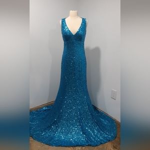 Elegant Blue Sequin Evening Gown